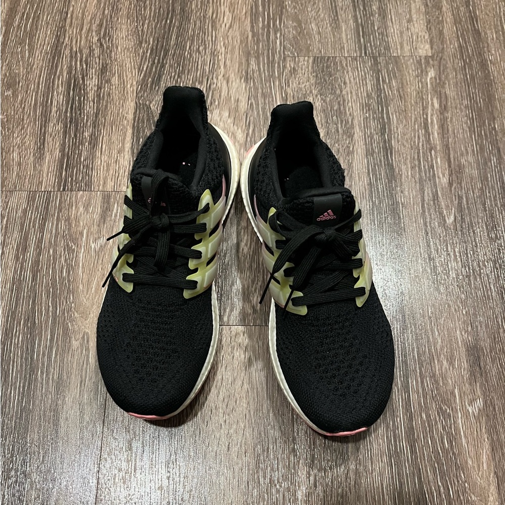 Adidas Ultraboost 5.0 DNA Sneakers